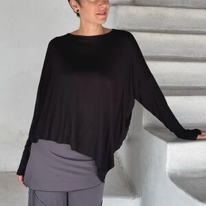 Caraucci Women's Long Sleeve Asymmetrical Top Black One Size Layering